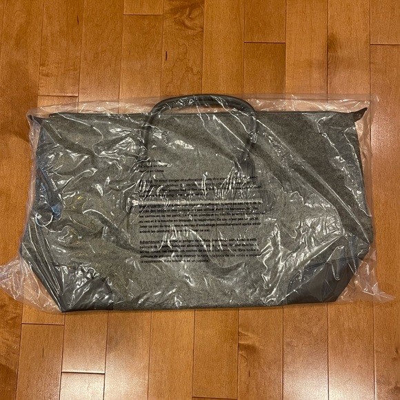 Weekender Bag - Picture 4 of 5